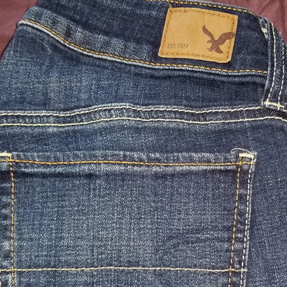 Women's size 2 straight fit American Eagle jeans